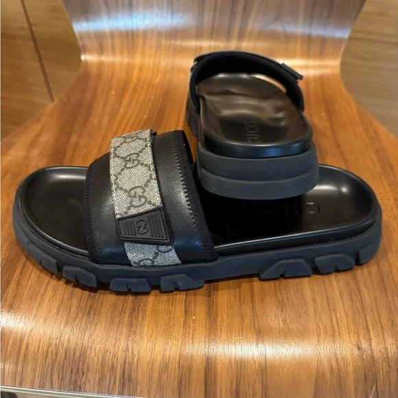 Gucci Black Designer Sandals - Picture 5 of 6